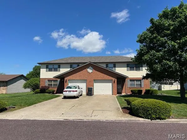 261 Aaron Ct #1 & 2, Mascoutah, IL 62258