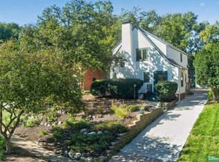 2012 N 52nd St, Omaha, NE 68104