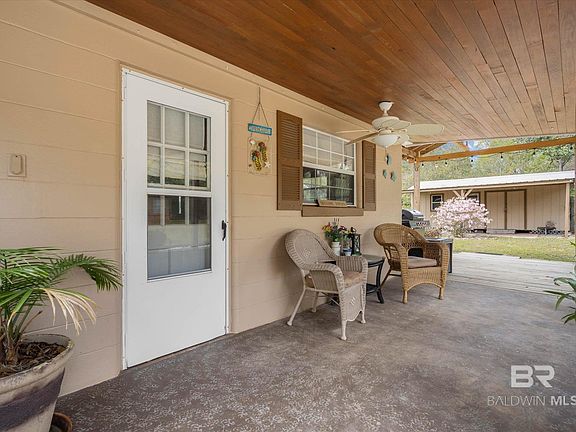 3rd image of 7891 Riverwood Dr