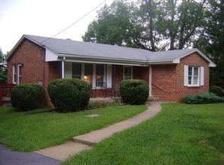 1842 Spring Hill Rd, Staunton, VA 24401