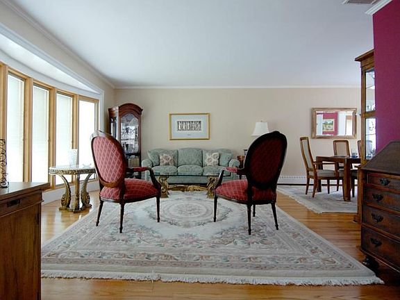 Contemporary Split