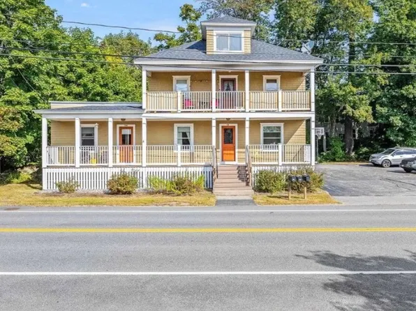 16 Railroad Ave APT C, Springvale, ME 04083