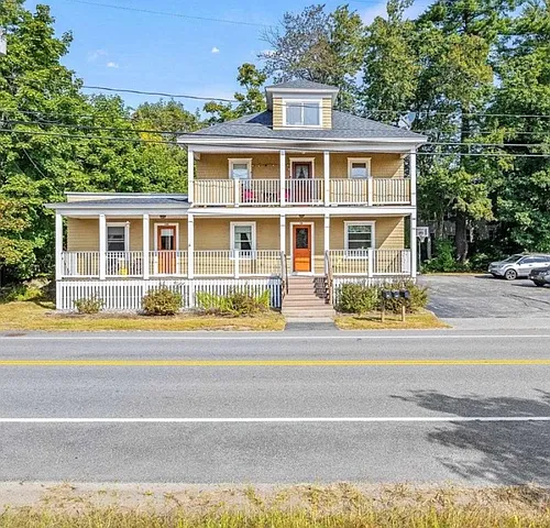 16 Railroad Ave #C Photo 1