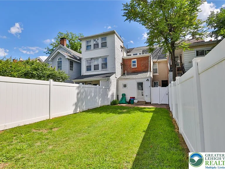 129 E Goepp St — Photo 29