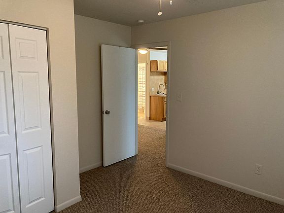 5th image of 106 Rose St #106