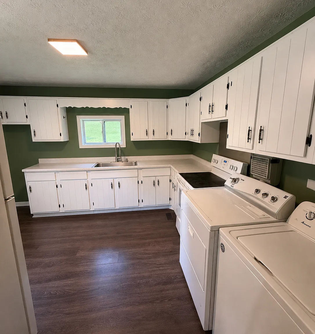 3 bed, 1632 sqft, $1,600 — Photo 2