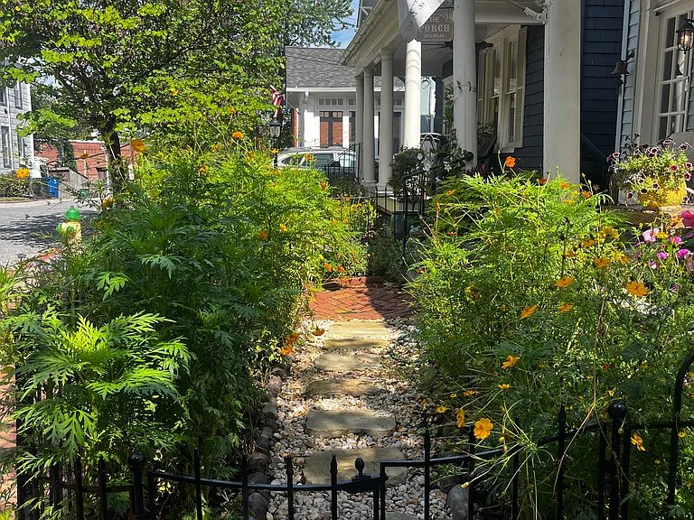 52 Madison Pl #B — Photo 8