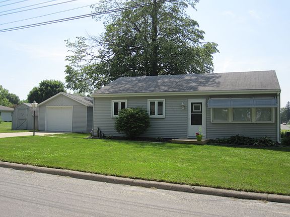2nd image of 401 2nd St