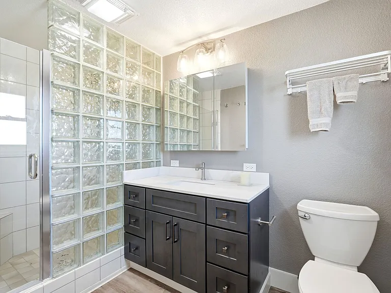 1554 American Beauty Dr — Photo 27