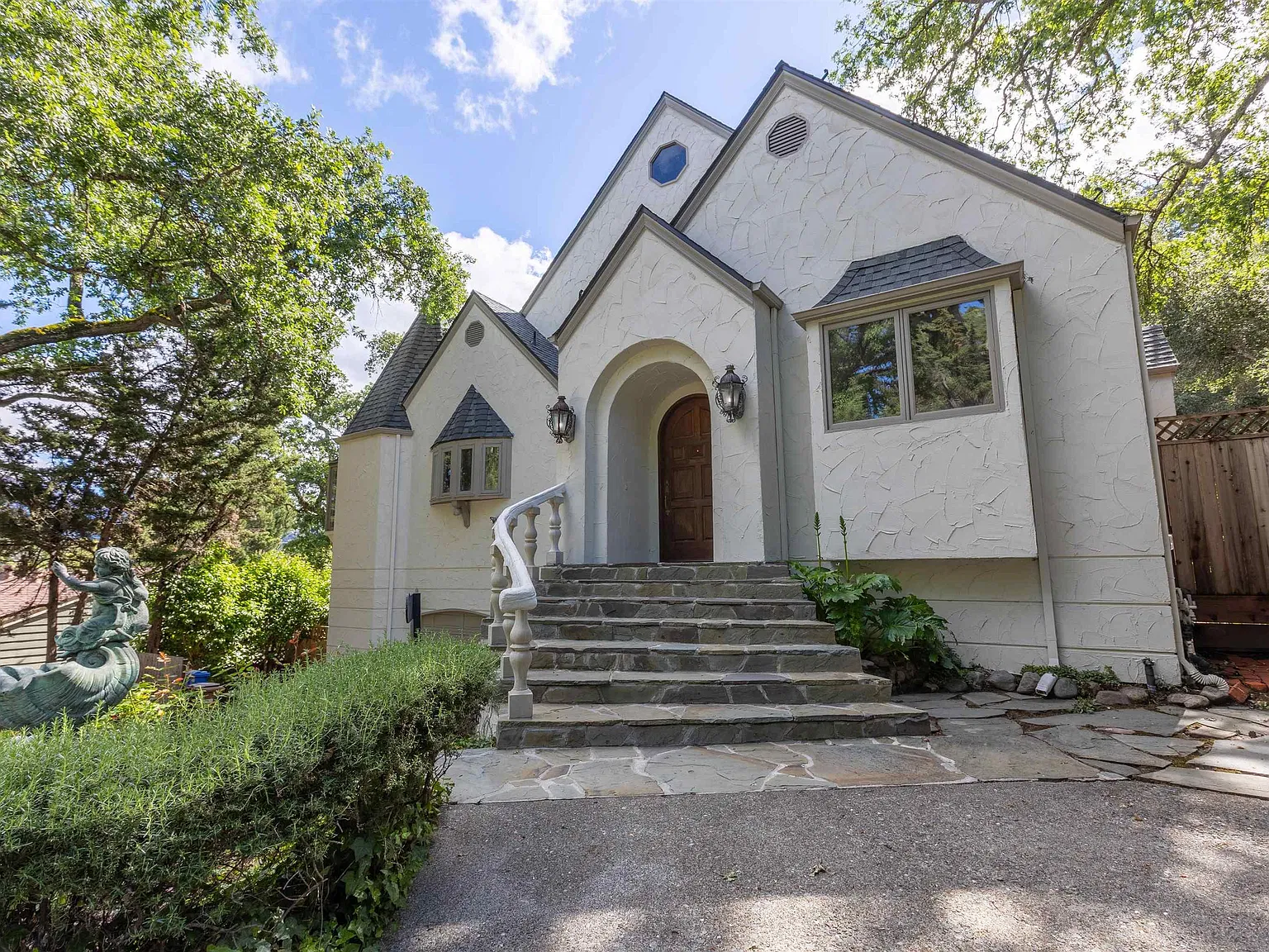 4 bed, 3500 sqft, $10,000 — Photo 3