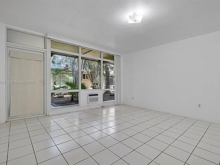 1850 Meridian Ave #9 — Photo 2