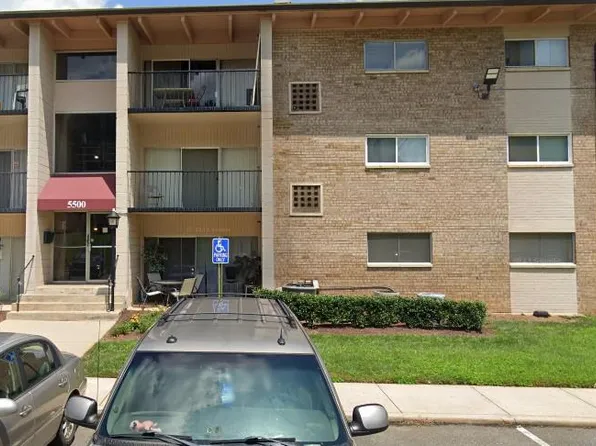 5500 Karen Elaine Dr APT 910, Hyattsville, MD 20784