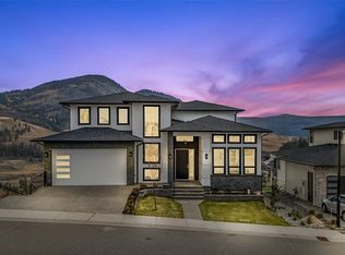 647 Carnoustie Dr, Kelowna, BC V1P1T1