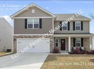 438 Turning Lake Dr, Zebulon, NC 27597