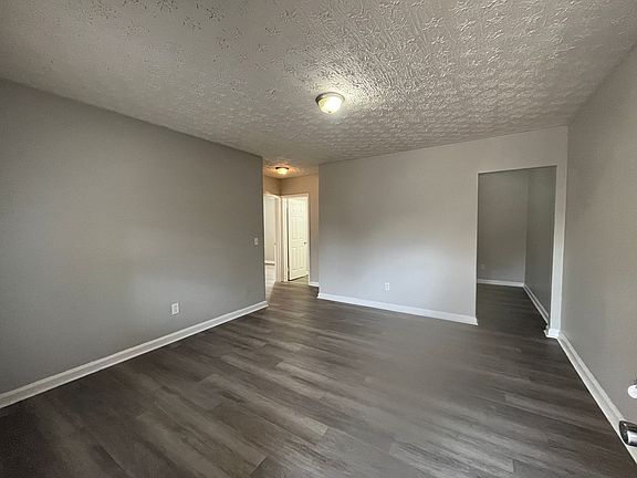 4th image of 731 Winston Rd #1