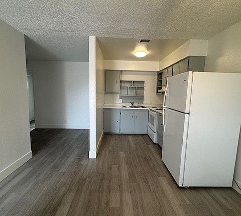 5th image of 500 S 13th St APT C29
