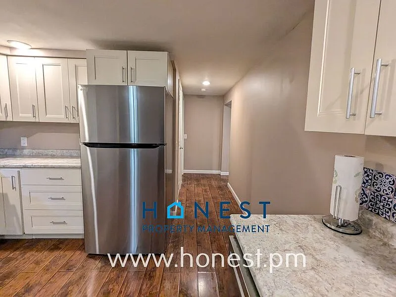 2 bed, 1.0 bath, 1500 sqft, $2,200 — Photo 4