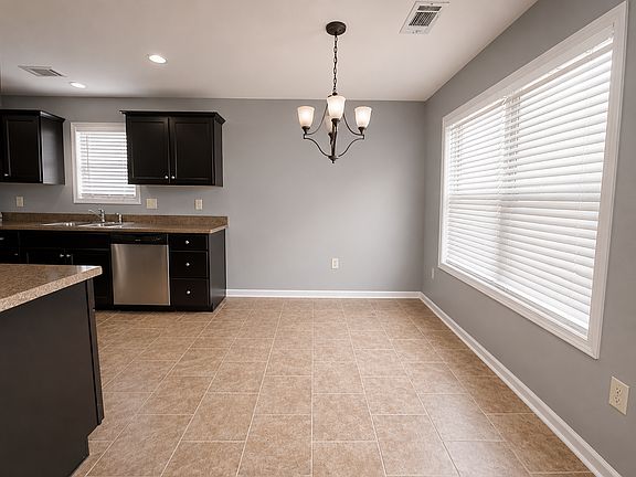 5th image of 353 Wildwood Point