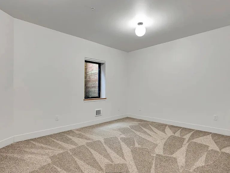 1250 Basecamp Dr #C — Photo 24