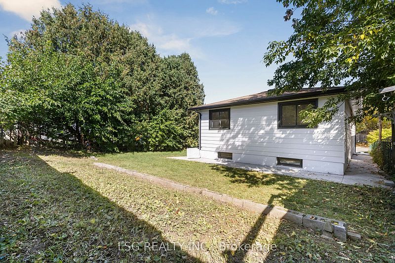 Kitchener House for rent - 2 Bedrooms — photo 19