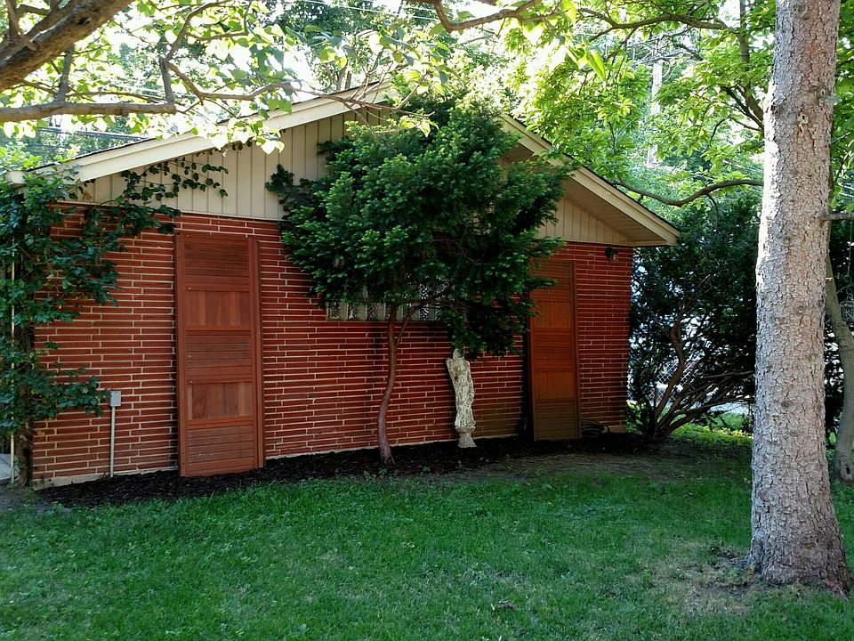 1st image of 3520 Oak Park Ave