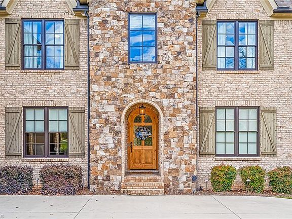 2nd image of 5698 Snow Hill Dr