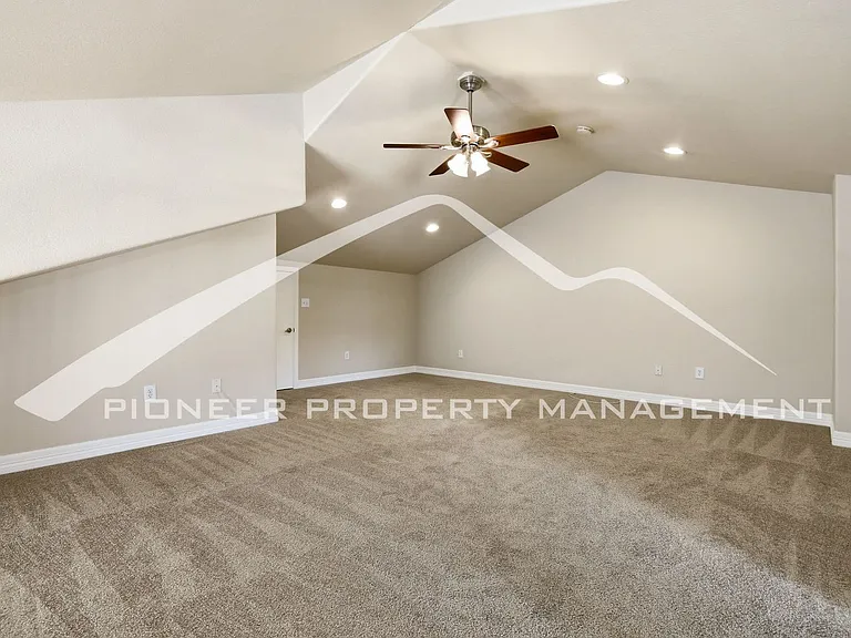 1049 S Walden Way #255 — Photo 16