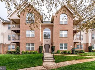 4120 Monument Ct UNIT 204, Fairfax, VA 22033
