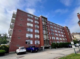20 Hammond Pond Pkwy APT 607, Newton, MA 02467