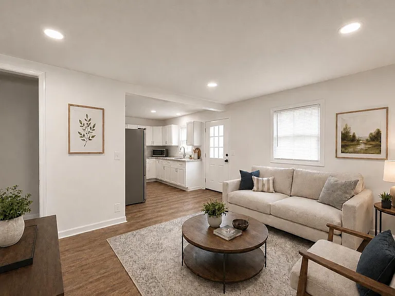 4235 Rookwood Ave — Photo 3