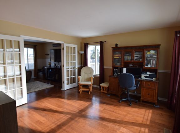 5th image of 5609 Steamboat Cir