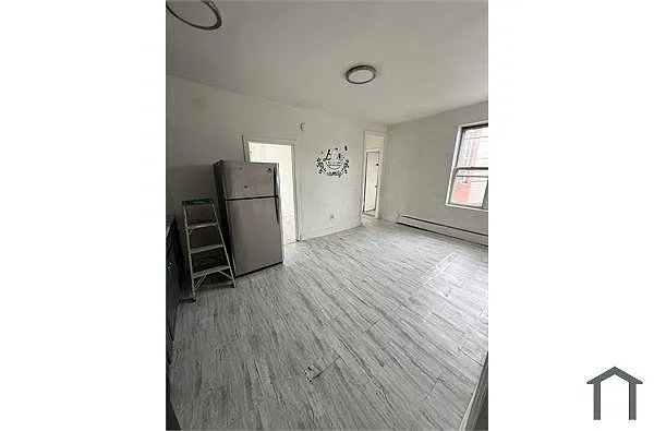 Building Photo - 1301 Needham Ave #2