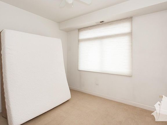 5th image of 683 N Green St #508