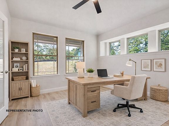 3rd image of 1005 Monaco Ct