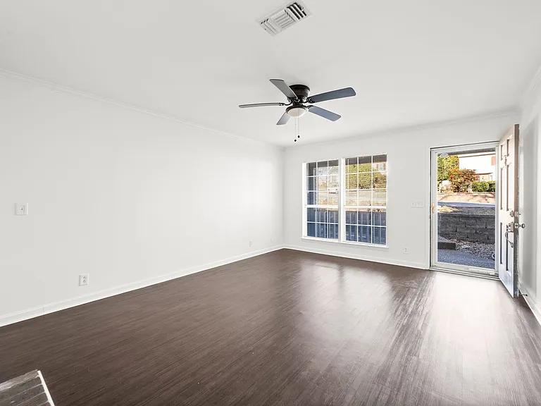 117 Beech Forge Dr — Photo 10