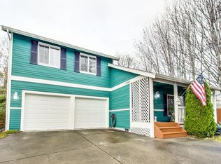 1204 NE Beaumont Ln, Bremerton, WA 98311