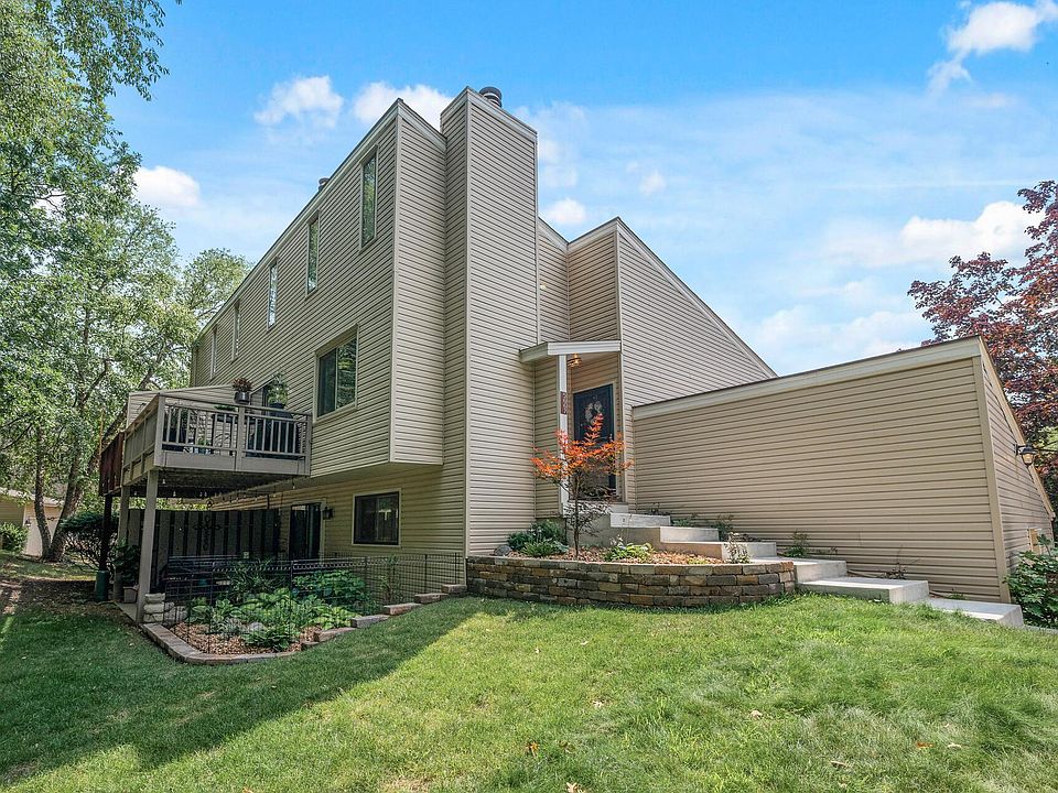5667 W Bavarian Pass NE, Fridley, MN 55432 MLS 6433930 Zillow