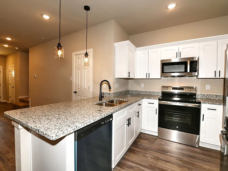 11318 Clearmine St — Photo 70