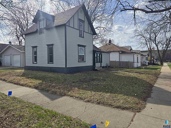 2nd image of 232 N Nesmith Ave