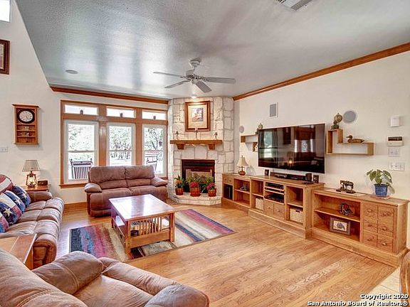 5th image of 213 Tipperary Ln