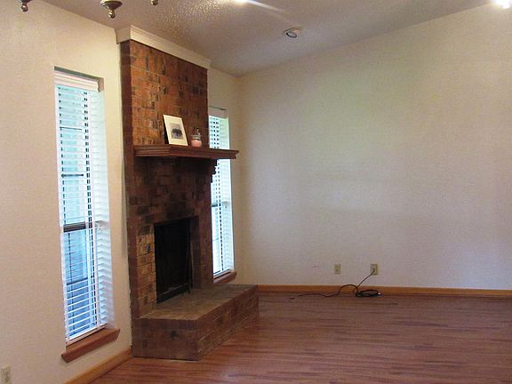 4th image of 516 Woodland Dr