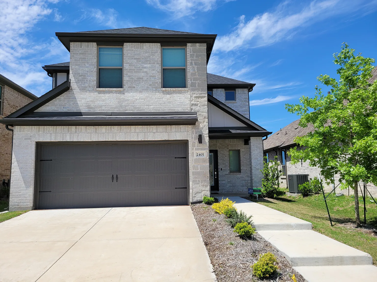 4 bed, 2184 sqft, $2,300 — Photo 1