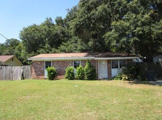 7040 Oakcliff Rd, Pensacola, FL 32526