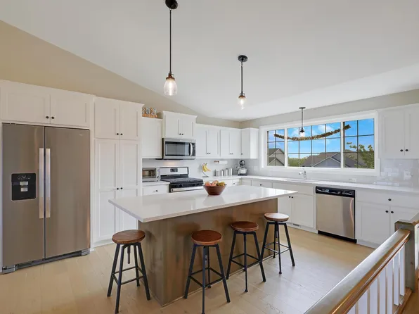 27620 Andrew Ave, Elko New Market, MN 55020