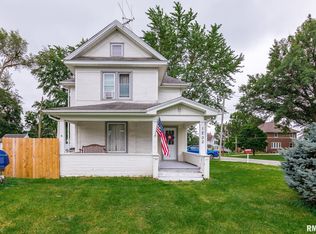 1202 20th Ave, Viola, IL 61486