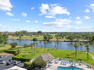 336 Golfview Rd APT 707, North Palm Beach, FL 33408