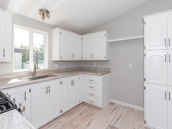 5th image of 4203 Floral Dr #65