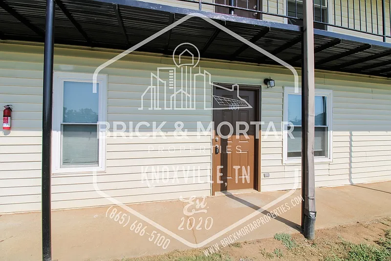 2 bed, 1.0 bath, 1000 sqft, $1,250 — Photo 2
