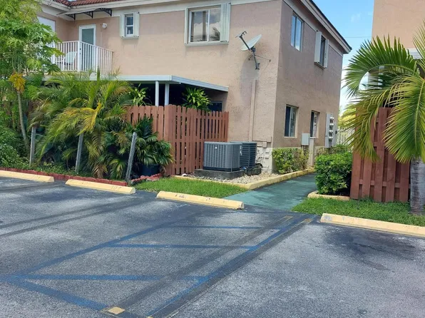 300 E 4th Street #103, Hialeah, FL 33010