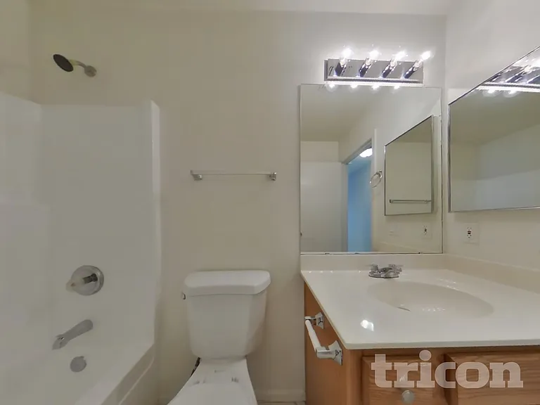 2031 S Alicia — Photo 11